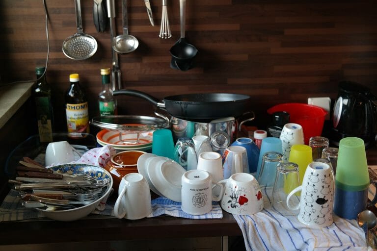 Guide complet du nettoyage des caravanes à l'intérieur et à l'extérieur pour des aventures sans souci
